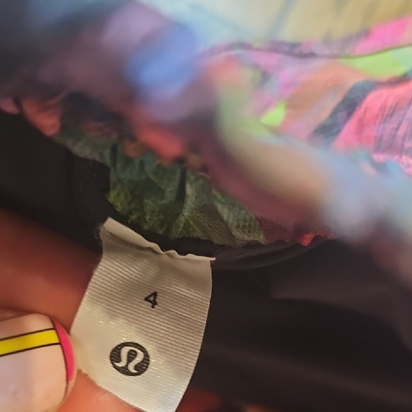 Lululemon Hotty Hot High-Rise Skirt - Picture 5 of 7